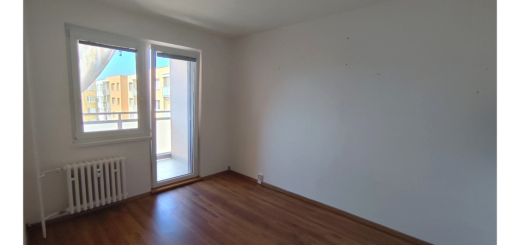 PREDANÝ .... Na predaj veľký 3 izbový byt v zachovalom udržiavanom pôvodnom stave Lomnická