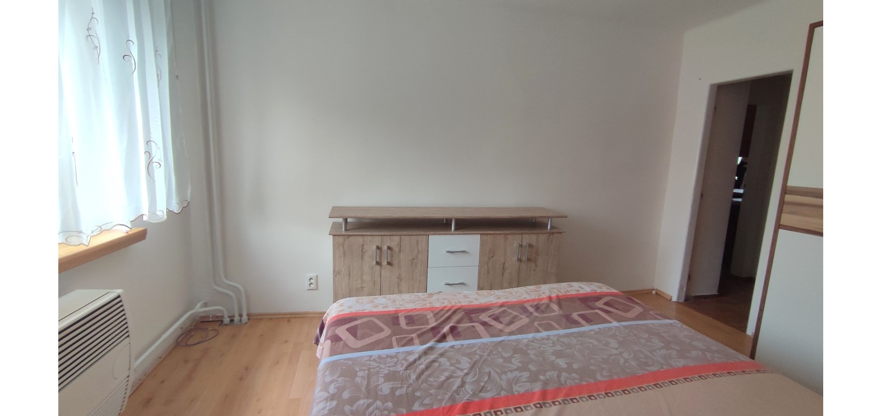 Na predaj tehlový 2 izbový byt s balkónom v blízkosti OC NOVUM, aktuálne prenajatý