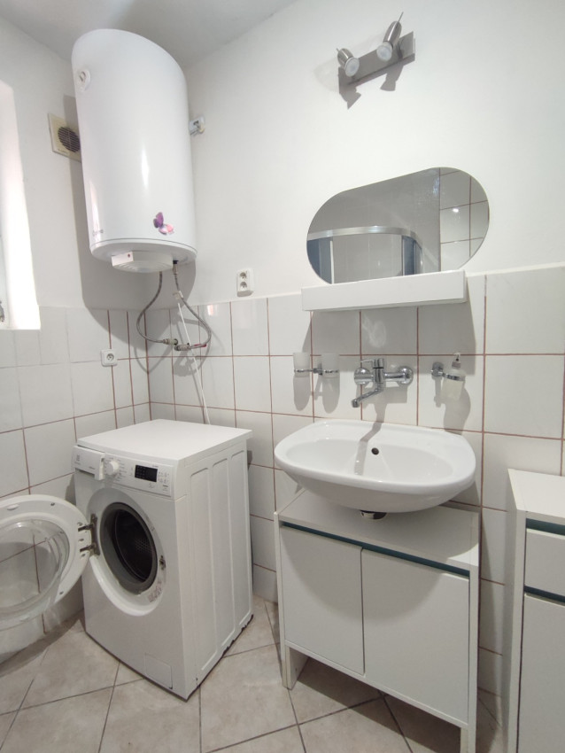 Na predaj tehlový 2 izbový byt s balkónom v blízkosti OC NOVUM, aktuálne prenajatý