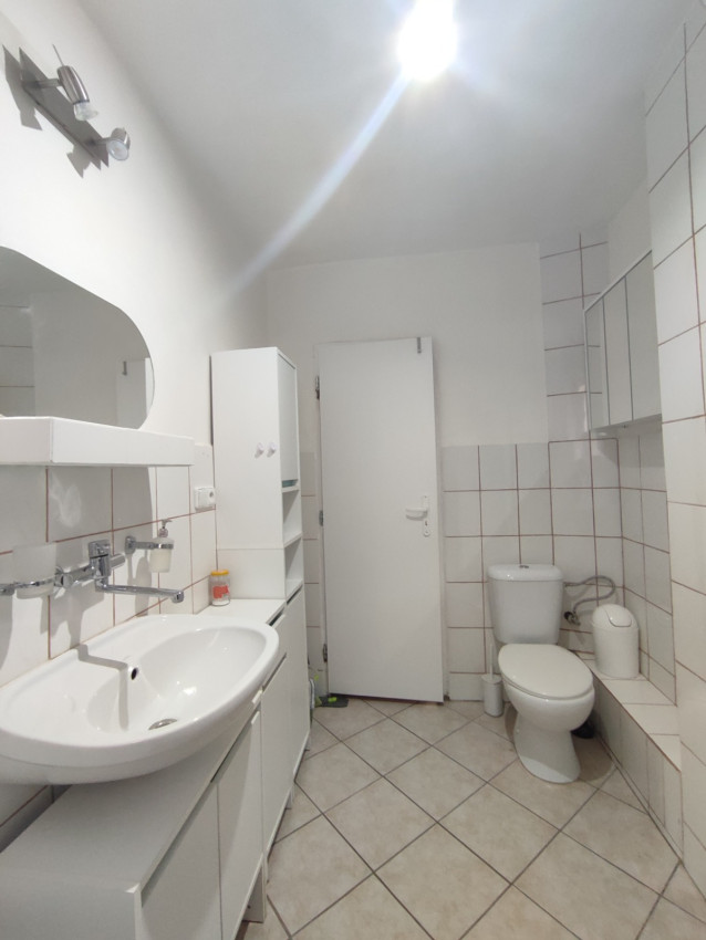 Na predaj tehlový 2 izbový byt s balkónom v blízkosti OC NOVUM, aktuálne prenajatý