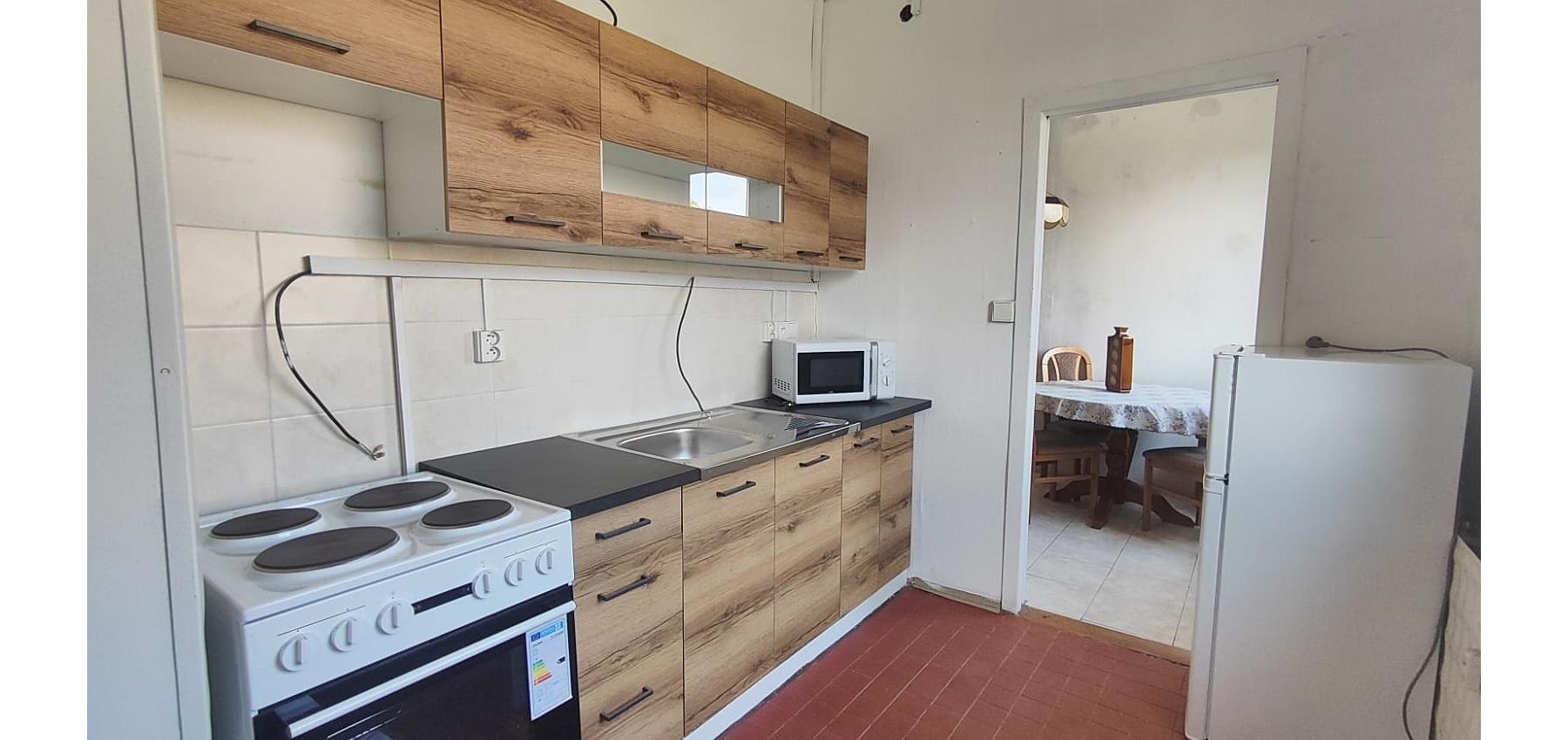 REZERVOVANÝ .... Veľký 4 izbový byt 86 m2, Sabinovská, ihneď k dispozícii