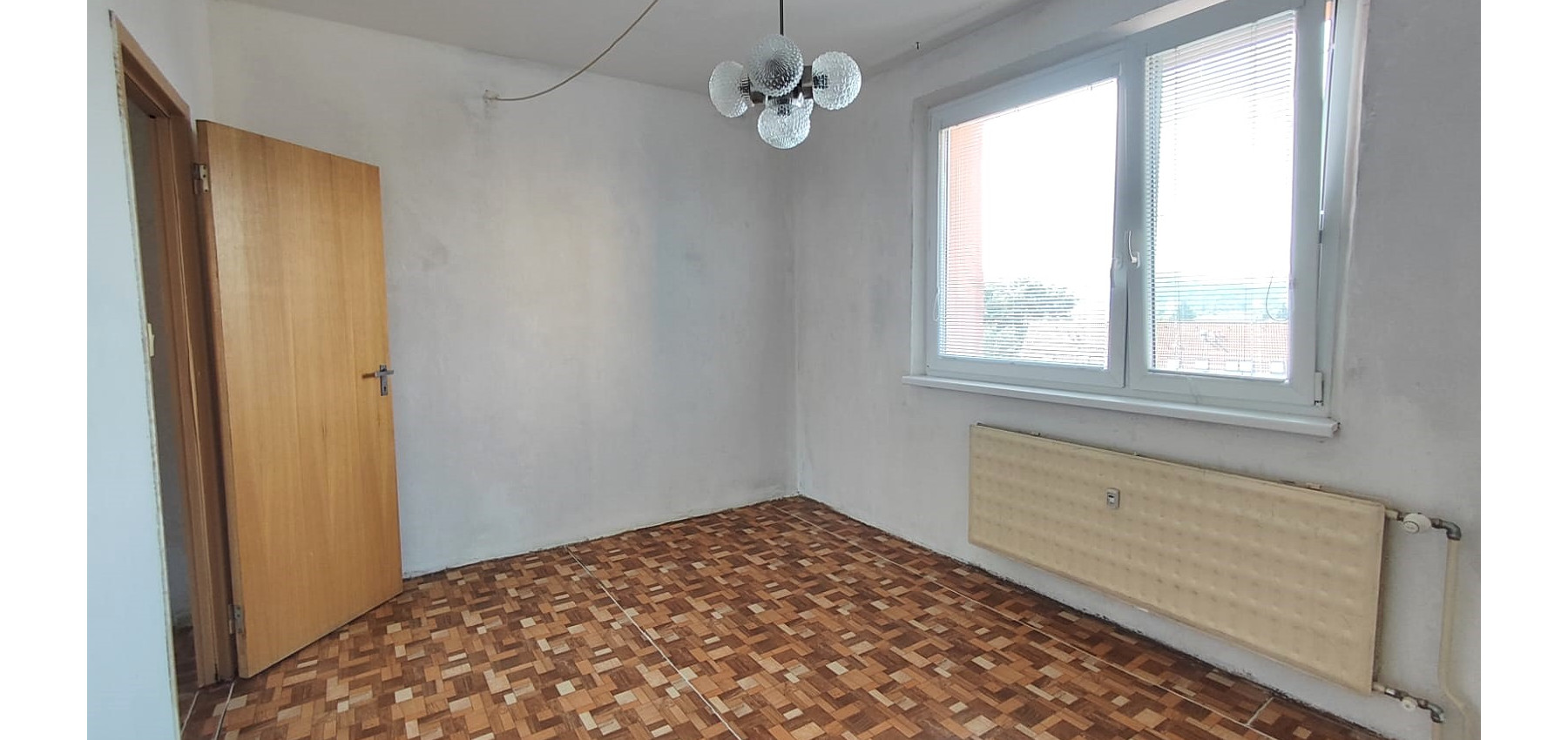 REZERVOVANÝ .... Veľký 4 izbový byt 86 m2, Sabinovská, ihneď k dispozícii