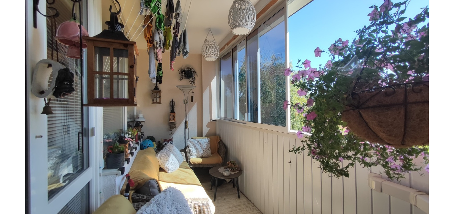 Dizajnovo prepracovaný lukratívny 4 izbový byt Sídlisko 3, klíma, loggia s tieniacimi fóliami