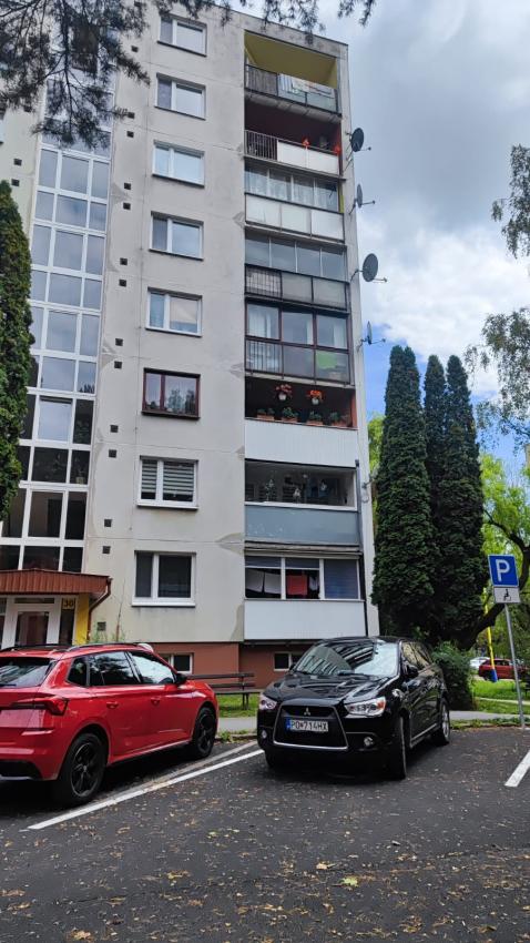 REZERVOVANÝ ... 3 izbový byt so skvelým výhľadom Tomášikova ulica, zrekonštruovaný, s klimatizáciou