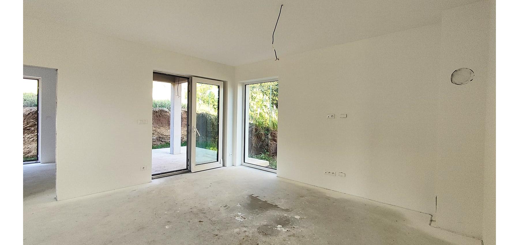 Bývajte do 2 mesiacov - zdravý tehlový 4 izbový dom Medzany, pozemok 589 m2