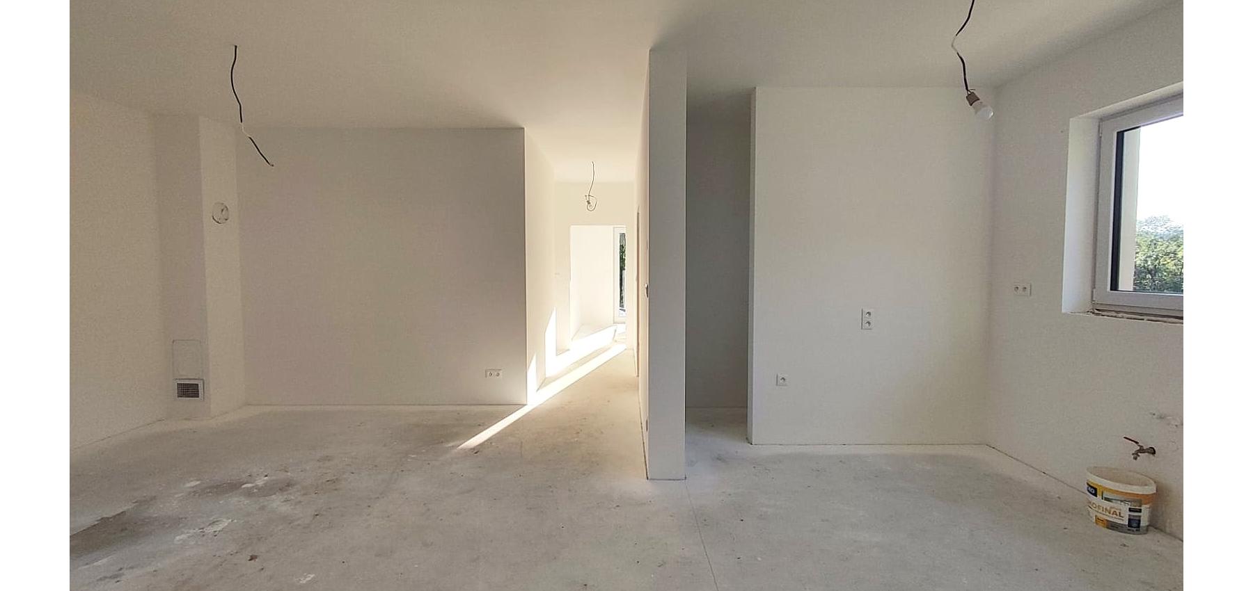 Bývajte do 2 mesiacov - zdravý tehlový 4 izbový dom Medzany, pozemok 589 m2