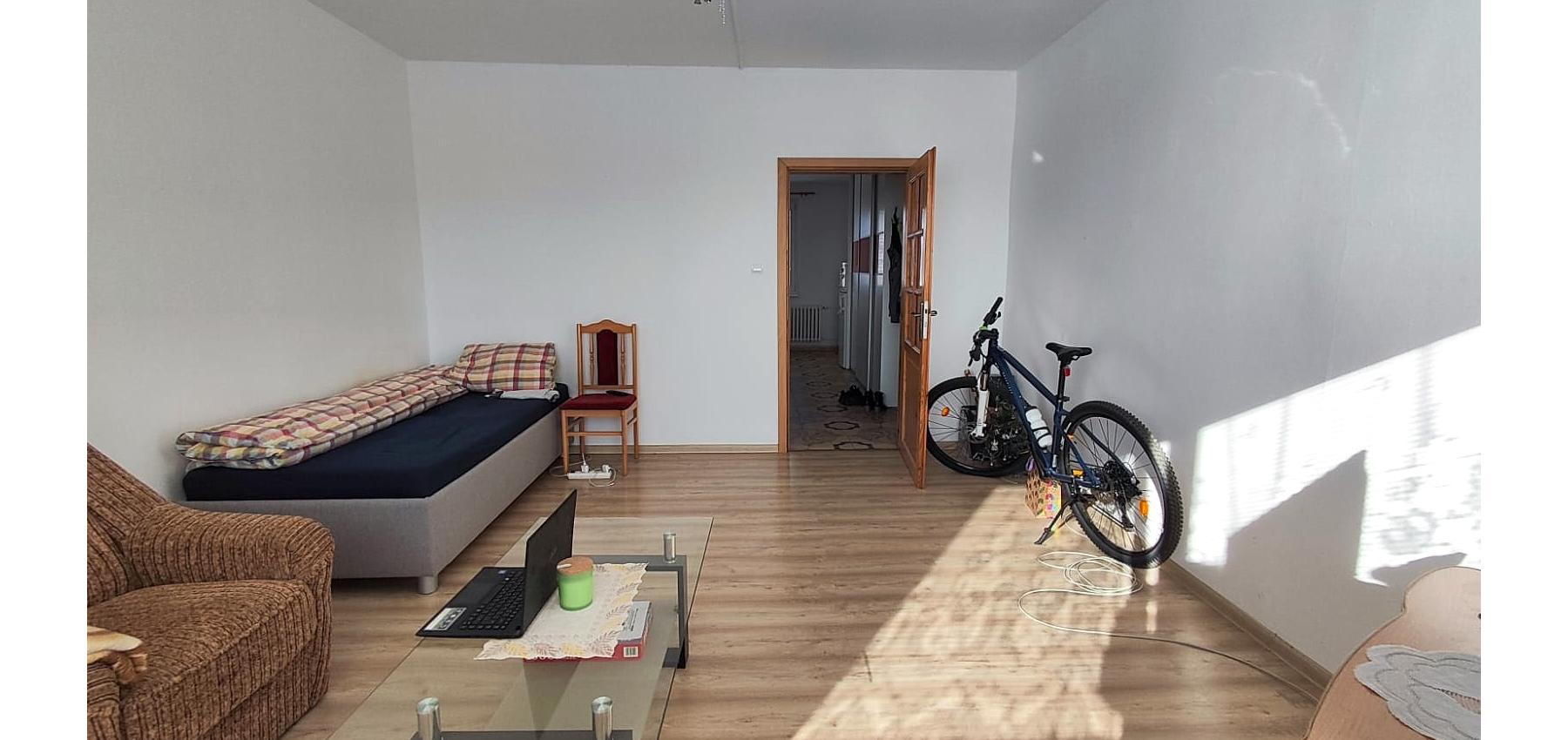 1 izbový byt s krásnym výhľadom Švábska, 42 m2, po rekonštrukcii, 8.poschodie