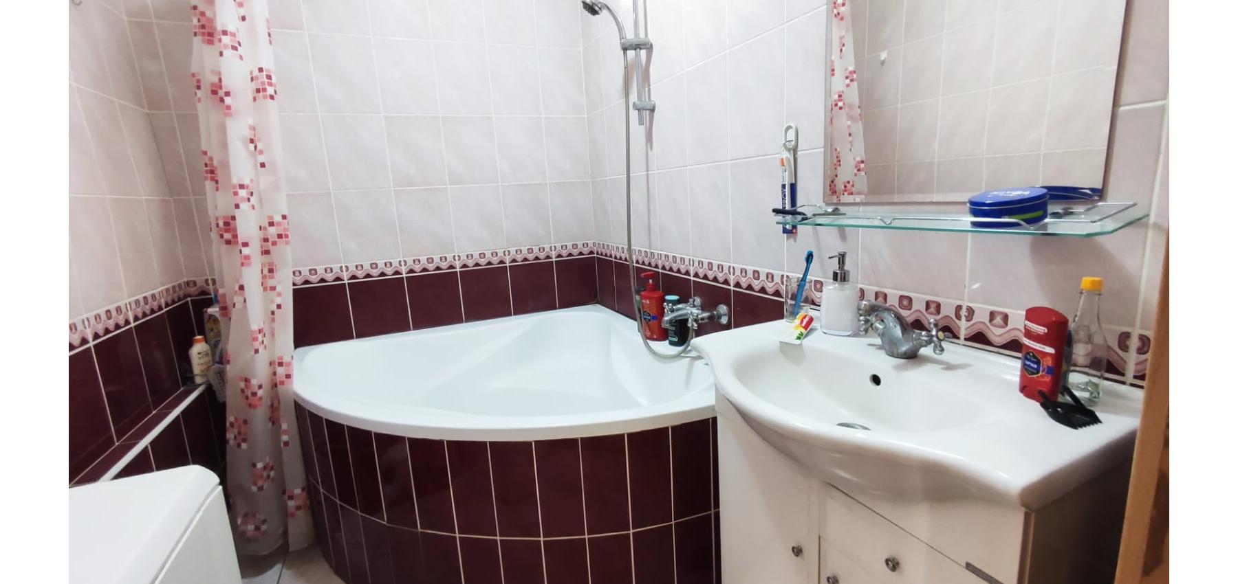 1 izbový byt s krásnym výhľadom Švábska, 42 m2, po rekonštrukcii, 8.poschodie