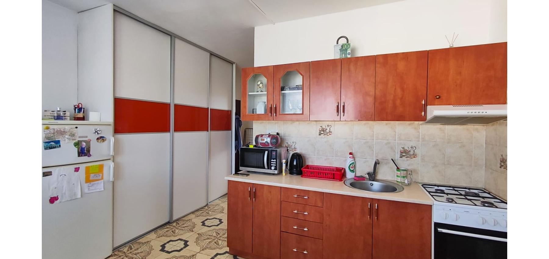 1 izbový byt s krásnym výhľadom Švábska, 42 m2, po rekonštrukcii, 8.poschodie