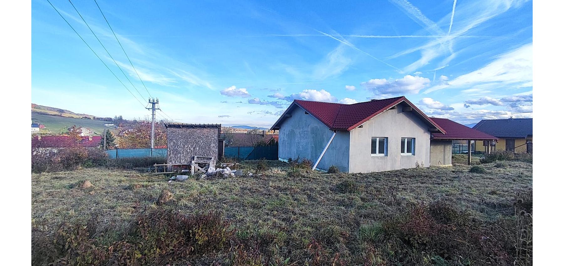 5 izbový rodinný holodom na veľkorysom pozemku 1050 m2 v obci Podhorany