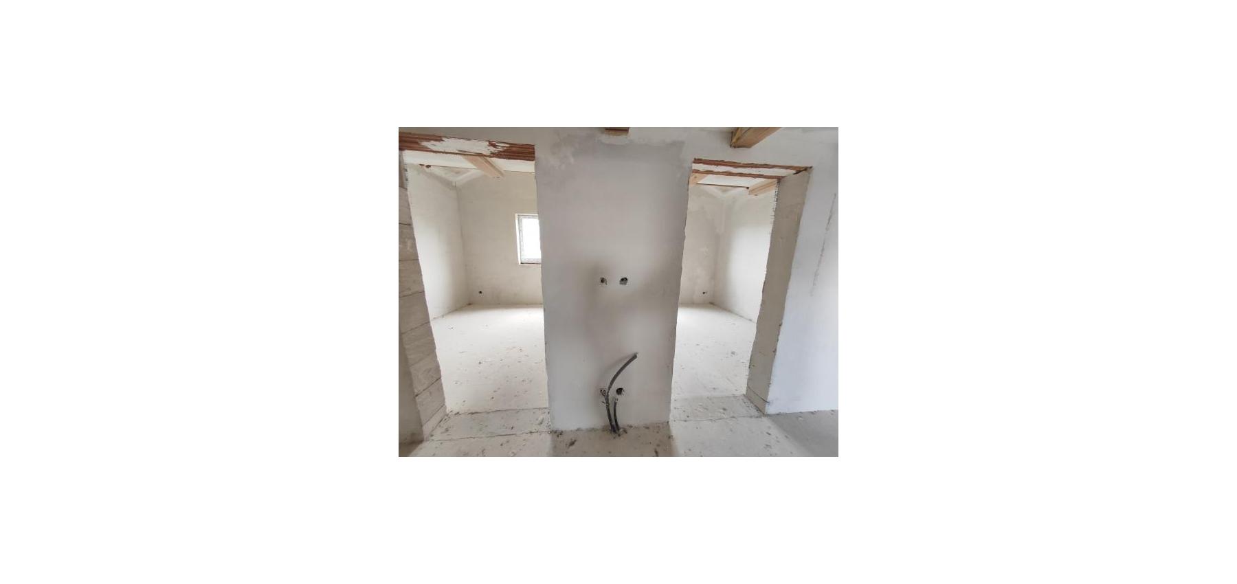 5 izbový rodinný holodom na veľkorysom pozemku 1050 m2 v obci Podhorany