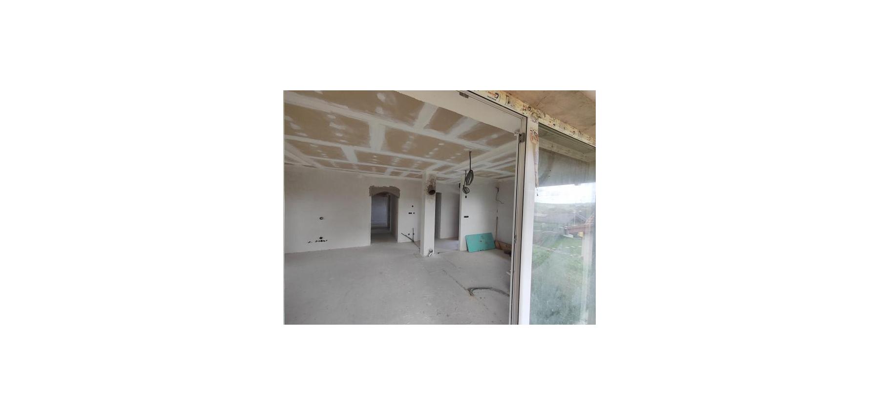 5 izbový rodinný holodom na veľkorysom pozemku 1050 m2 v obci Podhorany