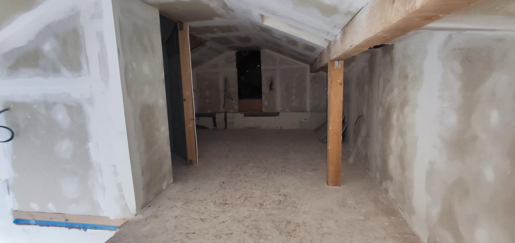 5 izbový rodinný holodom na veľkorysom pozemku 1050 m2 v obci Podhorany