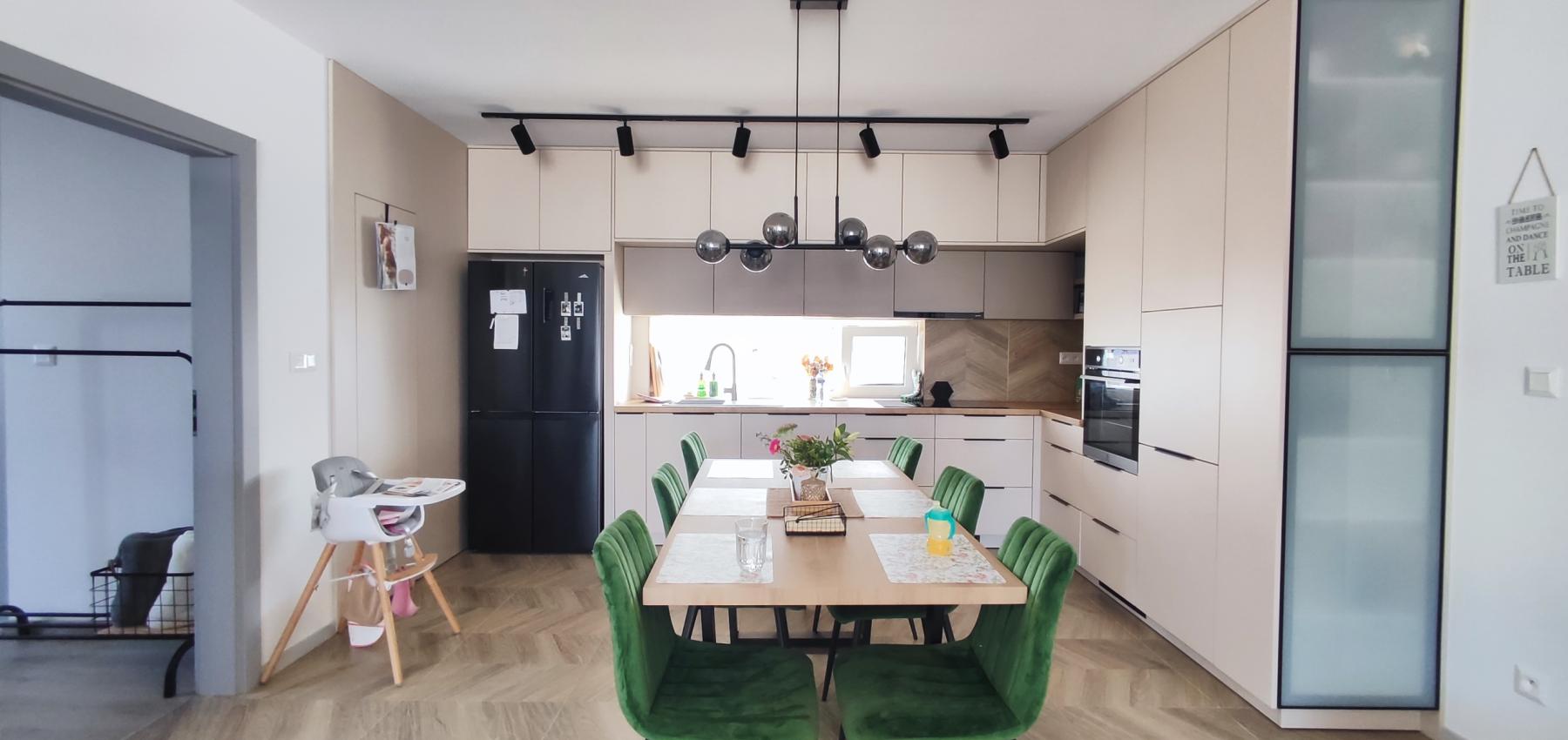 Novostavba 4 izbového domu vo vyhotovení  ŠTANDARD s pozemkom 501 m2 v projekte FINTICE-GRIBĽOVEC