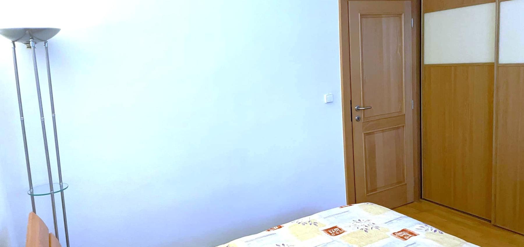 Rezervovaný...3 izbový kompletne zariadený byt, predajom k dispozícii, plne vybavený s loggiou Tomášikova