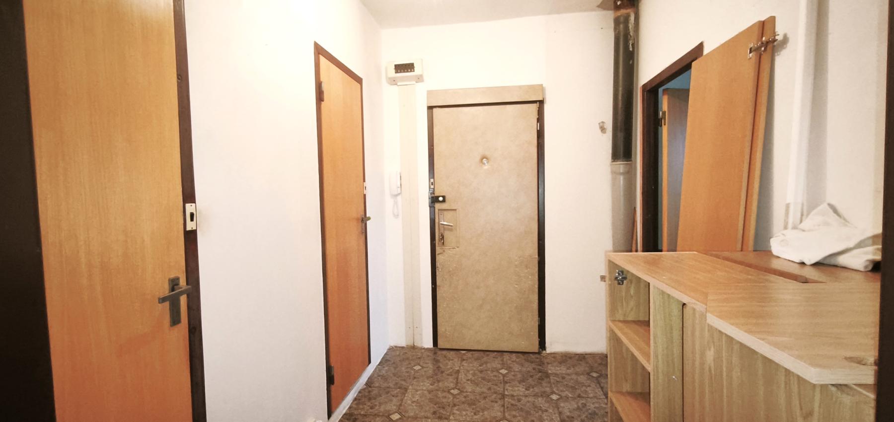 Na predaj lukratívny 4 izbový byt s nadrozmernou loggiou, Mirka Nešpora pri MŠ, pôvodný stav