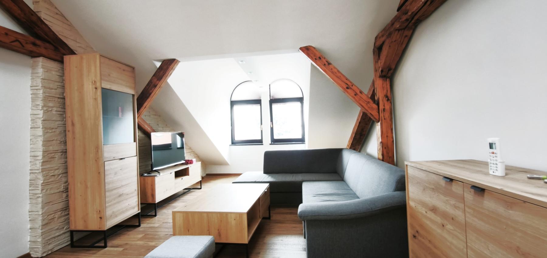 Atypický viacúrovňový mezonet v centre mesta pre 4-6 ľudí, Slovenská ulica, s parkovaním