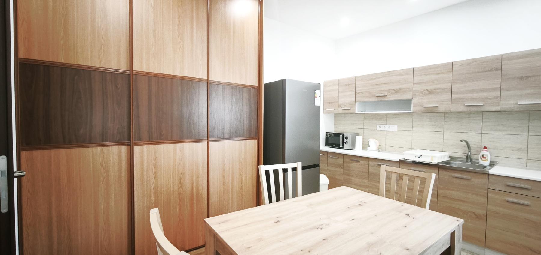 Atypický viacúrovňový mezonet v centre mesta pre 4-6 ľudí, Slovenská ulica, s parkovaním