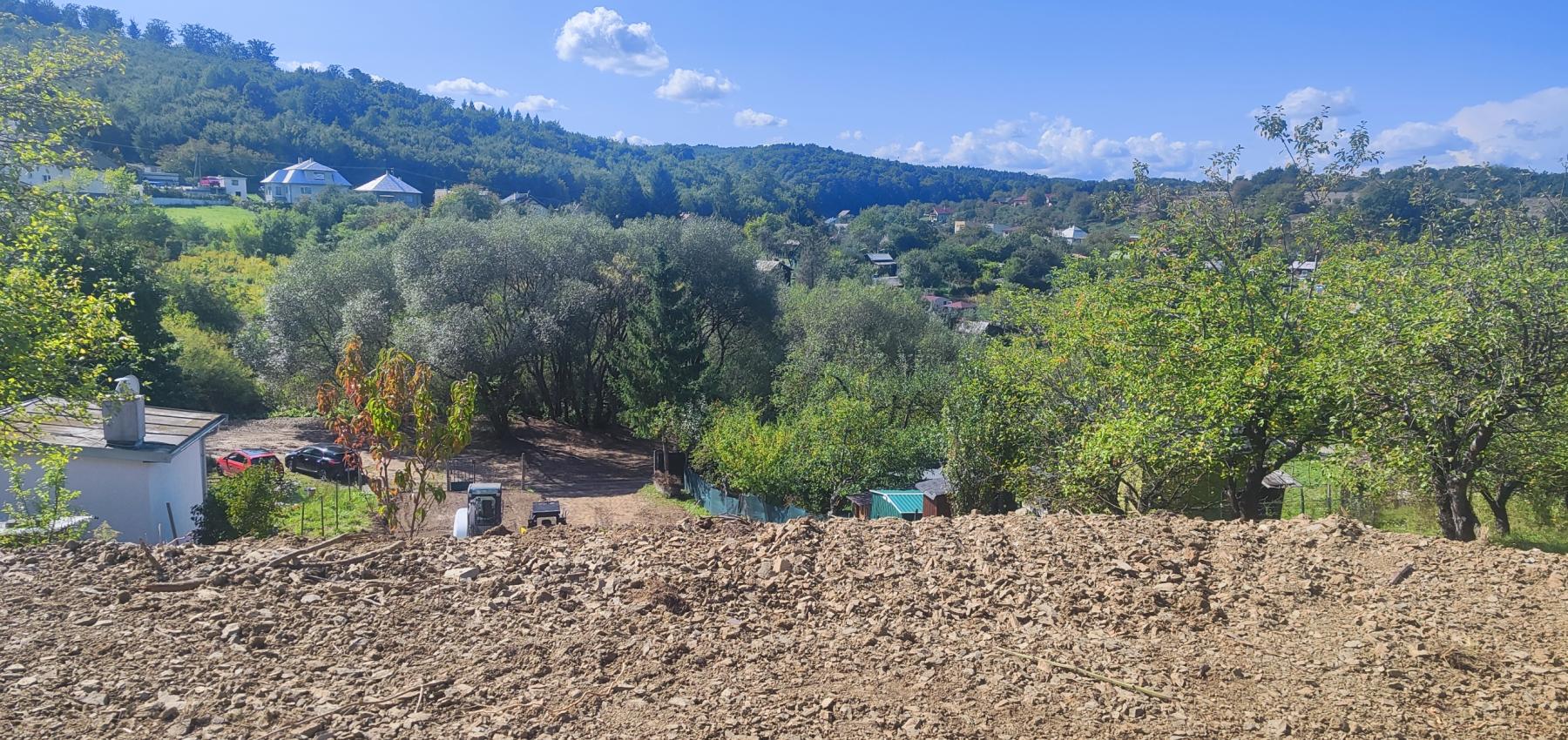 Stavebný pozemok Prešov, Zajačia ulica, vhodný na terasovú výstavbu, s nádherným výhľadom