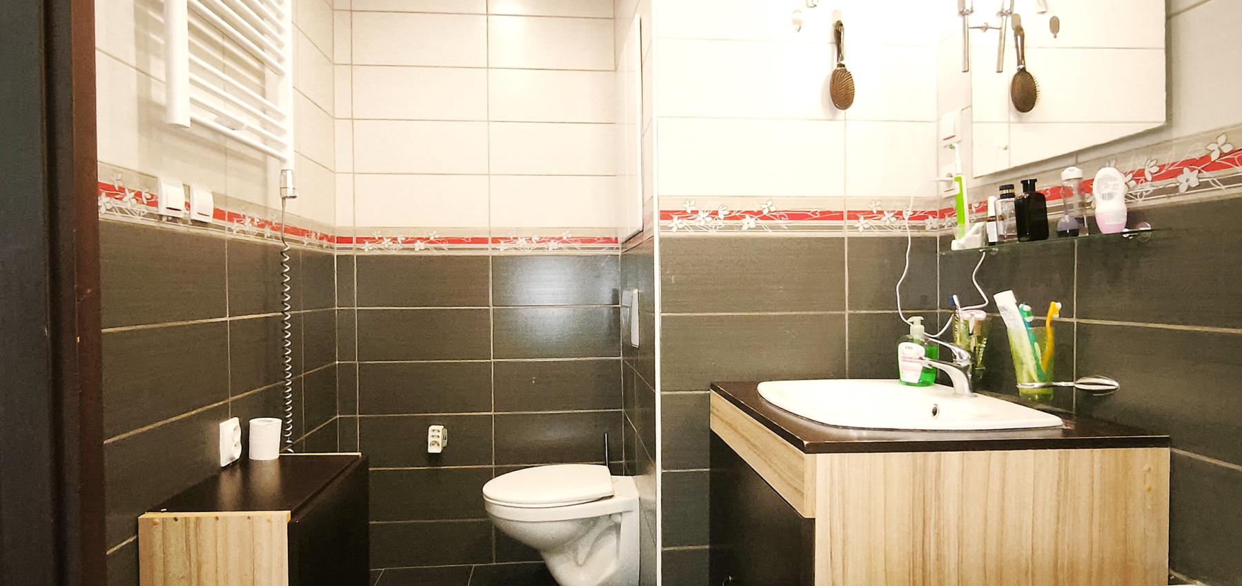 Priestranný 2,5 - izbový byt s potenciálom a krásnym výhľadom na Solivar