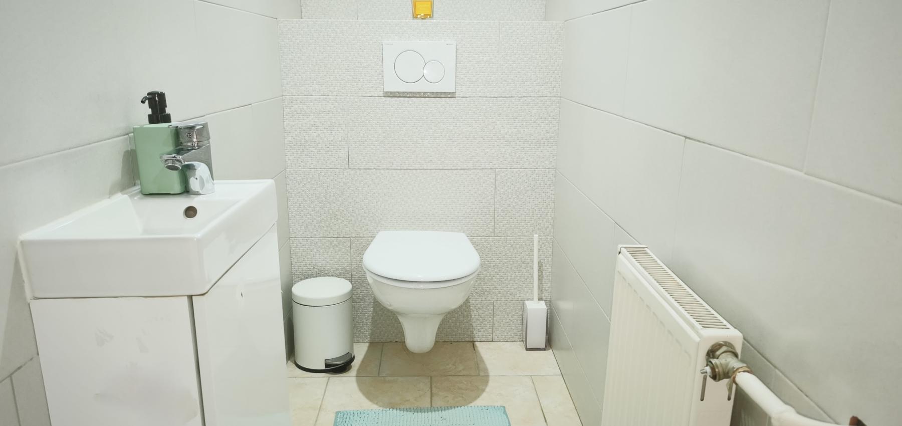 Dvojgeneračný dom Rúrky po rekonštrukcii, s krásnou záhradou, pri zastávke MHD, možnosť 2 samostatných bytov
