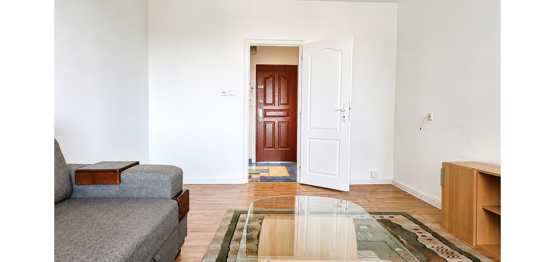 Kúpou voľný 3 izbový byt Sekčov Martina Benku, 59 m2, zariadený, s balkónom