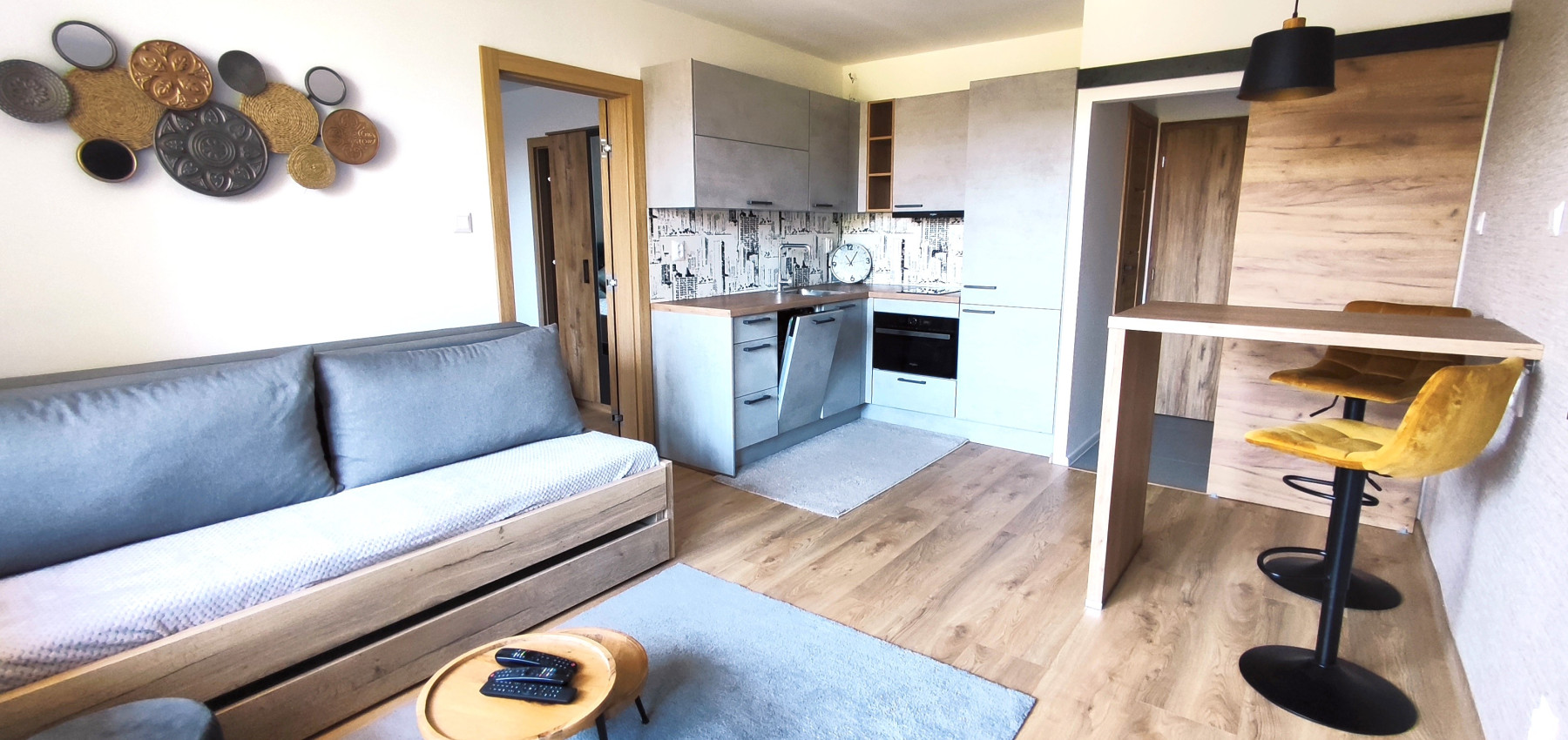 Na prenájom supermoderný 2 izbový byt s dvomi loggiami v centre mesta pri OC NOVUM, Kúpeľná