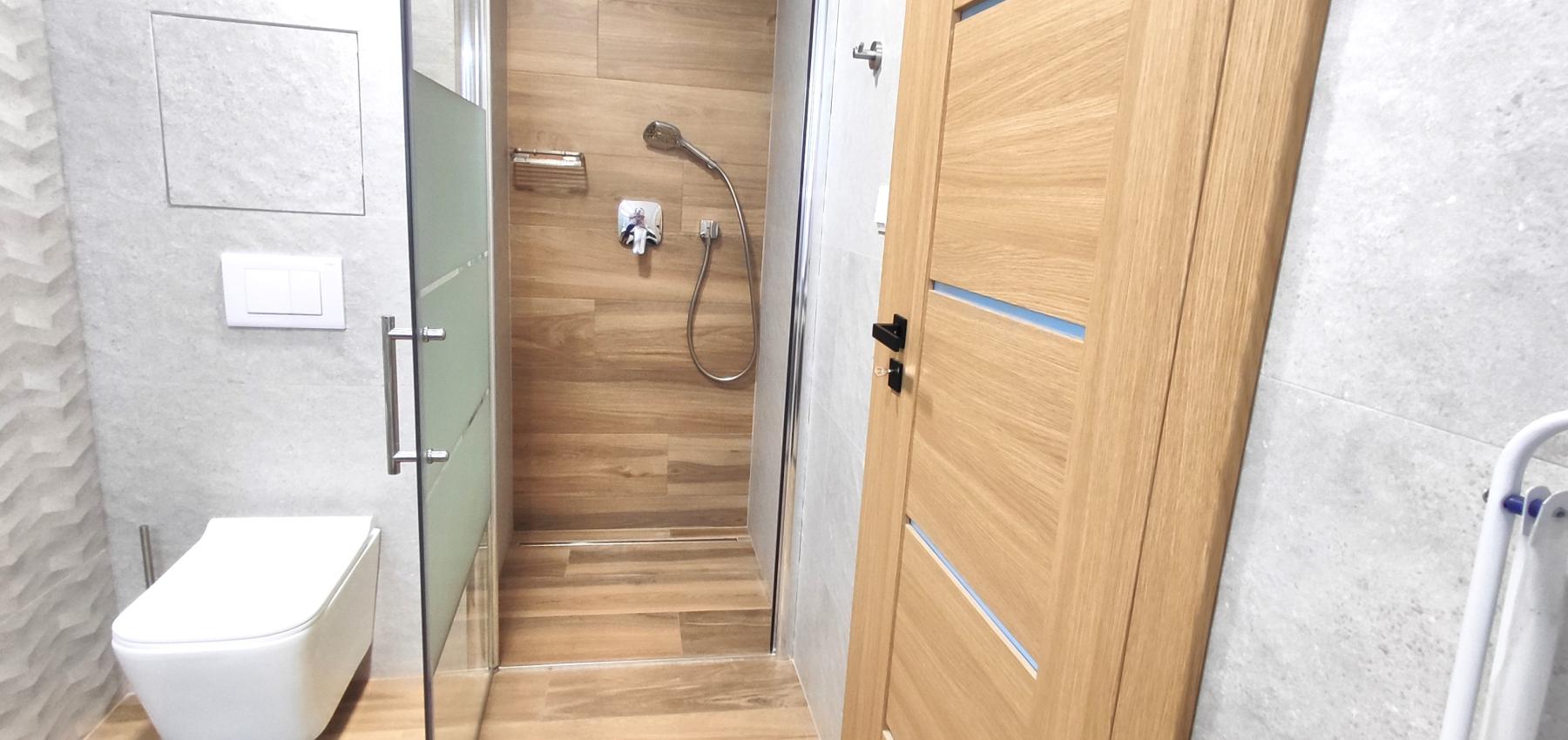 Na prenájom supermoderný 2 izbový byt s dvomi loggiami v centre mesta pri OC NOVUM, Kúpeľná