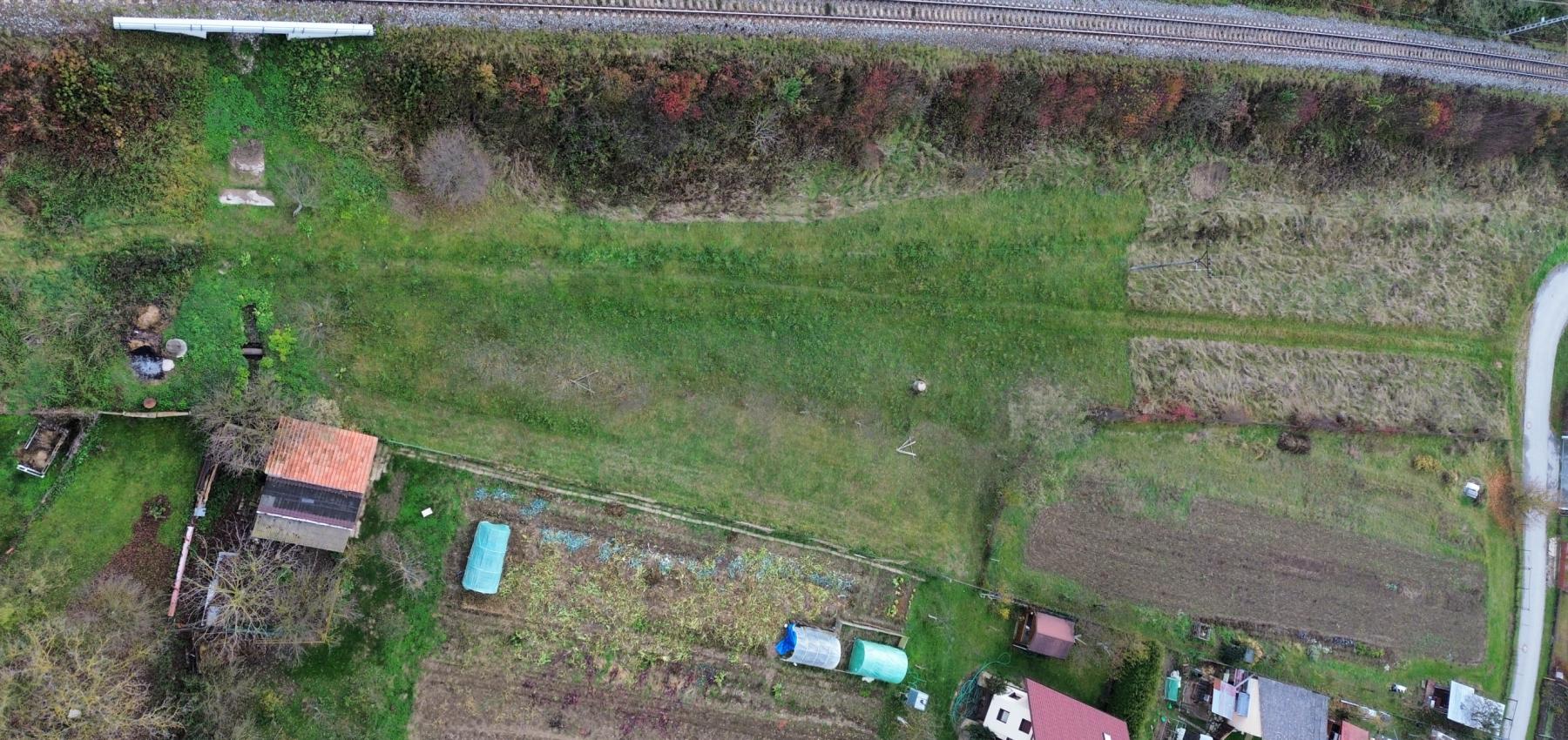 Na predaj stavebný pozemok Šarišské Michaľany, 570 m2, IS v krátkej vzdialenosti