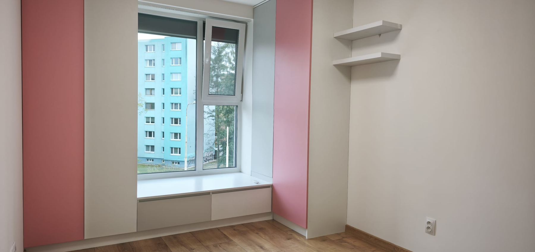 Reprezentatívny 3-izbový byt 90 m² + 12 m² balkón + GARÁŽ | Sídlisko III