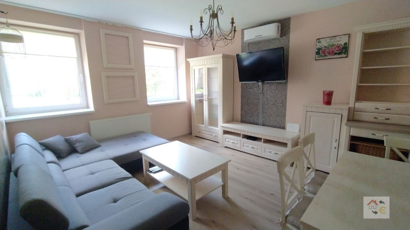 Prenajaté do 1.6.2026 - Krásny 3 izbový byt kompletne zariadený byt Nižná Šebastová - Slánska ulica