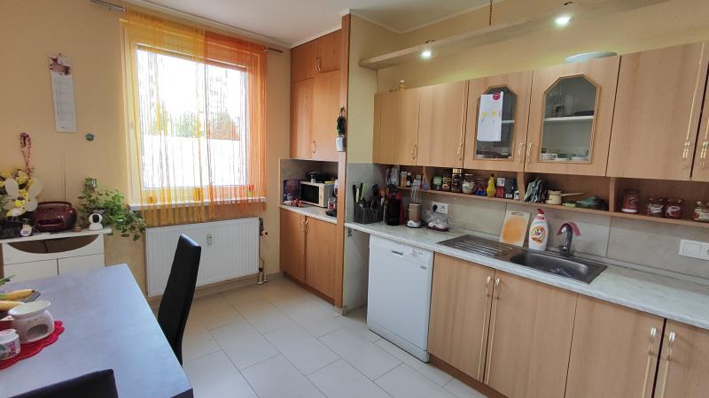 Na predaj 3 izbový byt za skvelú cenu - Bernolákova ul., Sekčov, 61 m2 + loggia