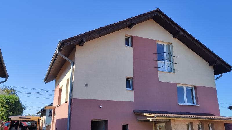 PRENÁJOM 2,5 izbového bytu s balkónom v rodinnom dome, Slovenská ulica Kapušany