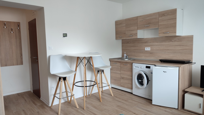 Prenajatá do 1.10.2026...  zariadená garsónka 20 m2 komplet rekonštrukcia, voľná ihneď