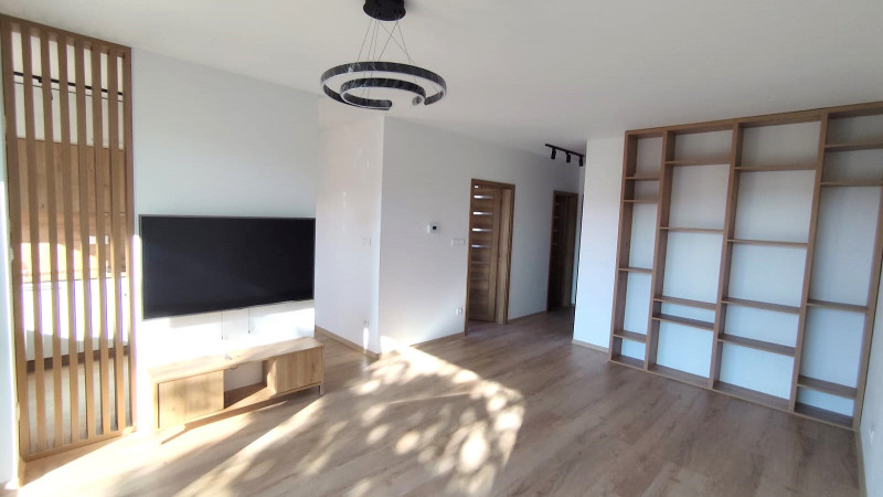 Útulný 3 izbový rodinný dom na dlhodobý prenájom, zariadený, 2x parkovacie miesto, záhradka