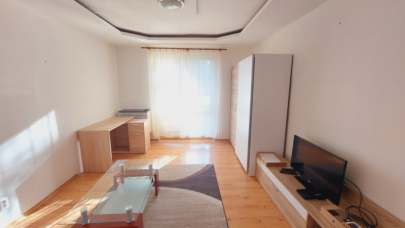Na predaj tehlový 2 izbový byt s balkónom v blízkosti OC NOVUM, aktuálne prenajatý