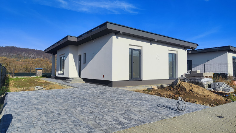 Novostavba 4 izbového domu vo vyhotovení  ŠTANDARD s pozemkom 501 m2 v projekte FINTICE-GRIBĽOVEC