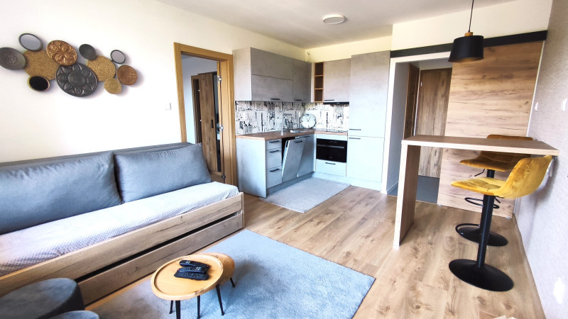 Na predaj supermoderný 2 izbový byt s dvomi loggiami v centre mesta pri OC NOVUM, Kúpeľná