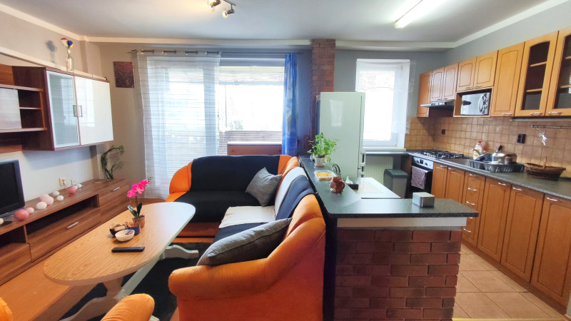 Prenajatý do 1.4.2027.....2 izbový byt Levočská ulica, vlastné kúrenie, balkón, zariadený